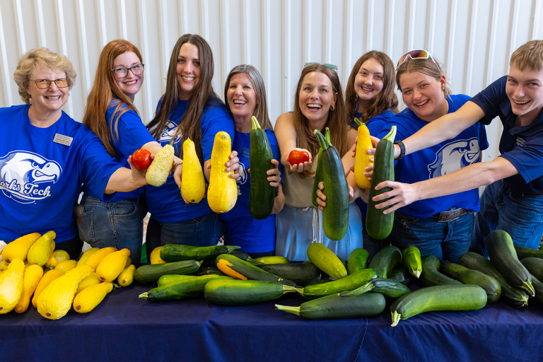 Fresh Harvest at Ozarks Tech Fresh Harvest produce distribution at Ozarks Tech
